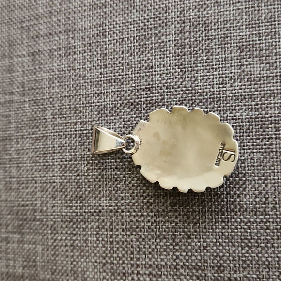 Stunning Vintage Native American Navajo Lander Blue Spiderweb Turquoise Pendant - Picture 4 of 11